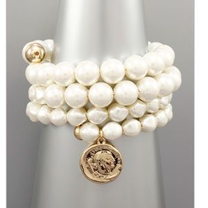Coin Charm Pearl Bracelet